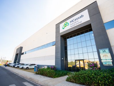 MCassab fortalece o compromisso com a sustentabilidade e compensa 138 mil toneladas de resíduos